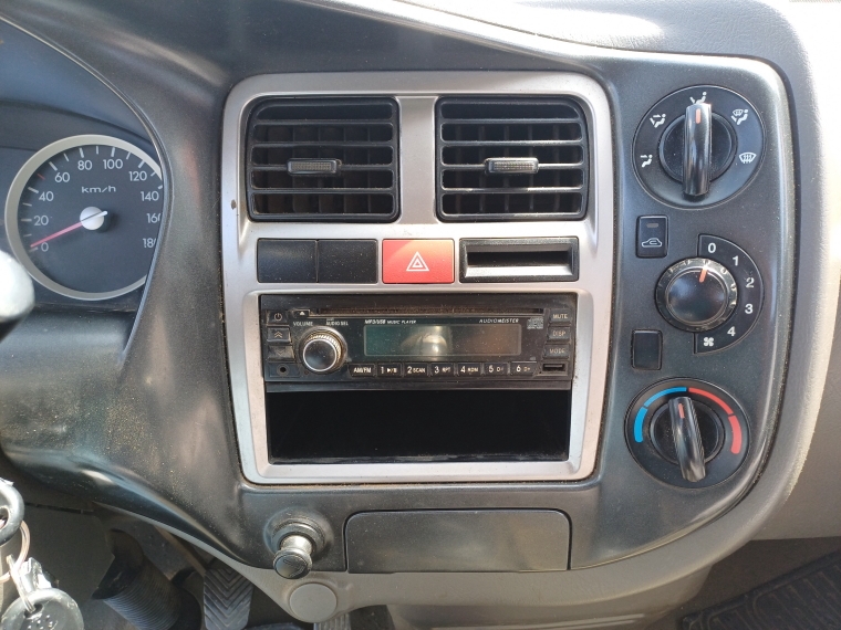 Hyundai Porter Porter Hr Std 2.5 Crdi A2 Cabina Simple 2015 Usado en Rosselot Usados