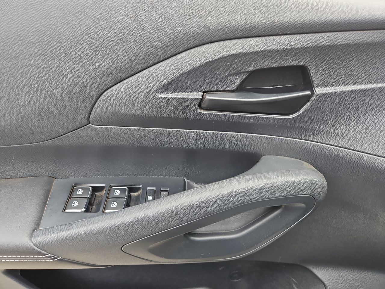 Peugeot Landtrek Landtrek Bluehdi 4x4 2.2 Aut 2023 Usado  Usado en Webautos.cl