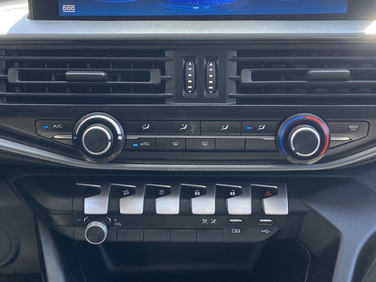 Peugeot Landtrek Landtrek Active Hdi 150 4x2 2023 Usado en Rosselot Usados