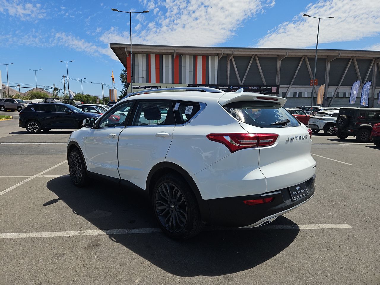 Jetour X70 X70 Gl 1.5 2023 Usado en Usados de Primera - Sergio Escobar