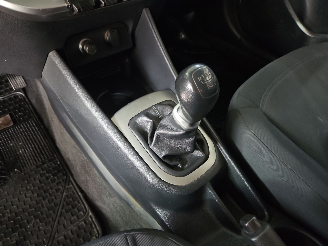 Kia Rio 4 Rio 4 Ex 1.4 2015 Usado en Usados de Primera - Sergio Escobar