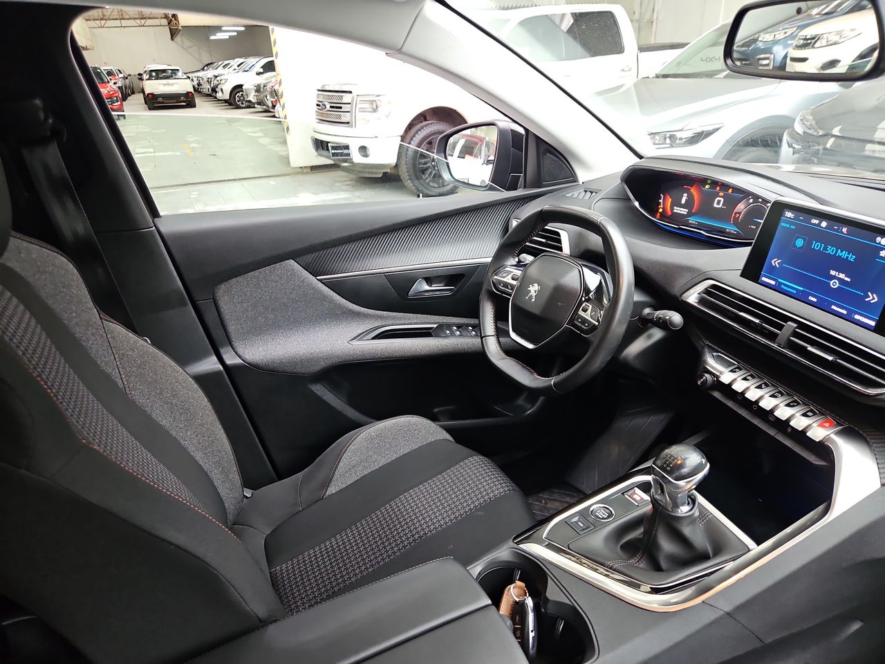 Peugeot 208 3008 Puretech 1.2l 2022 Usado en Usados de Primera - Sergio Escobar