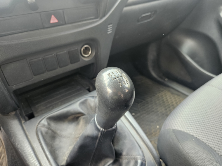 Mitsubishi L200 L200 D/c 2.4 Katana Cr 4x2 Mt Special Pack 2021 Usado en Rosselot Usados