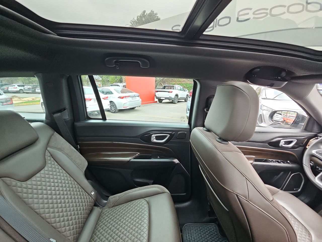 Jeep Commander Commander Overland 1.3 Aut 2023 Usado en Usados de Primera - Sergio Escobar