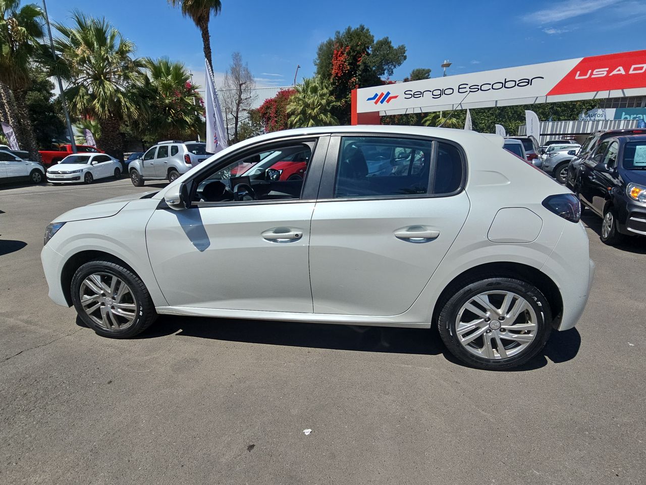 Peugeot 208 208 Puretech 75 Mt 1.2 2023 Usado en Usados de Primera - Sergio Escobar