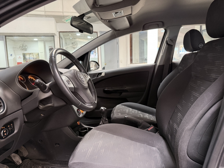 Opel Corsa 1.4l Enjoy 5mt Ac 2013  Usado en Grass & Arueste