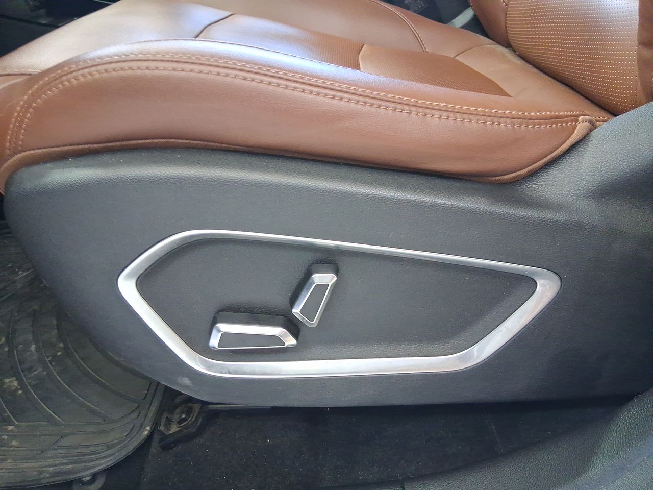 Geely Azkarra Azkarra 4x4 1.5 Aut 2022 Usado en Usados de Primera - Sergio Escobar