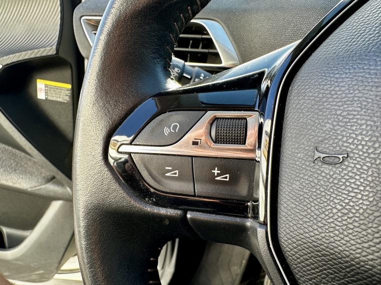 Peugeot 3008 3008 Active 1.2 2021 Usado en Rosselot Usados