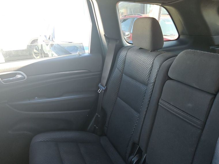 Jeep Grand cherokee 3.6 Laredo 4x2 At 5p 2022 Usado  Usado en Webautos.cl