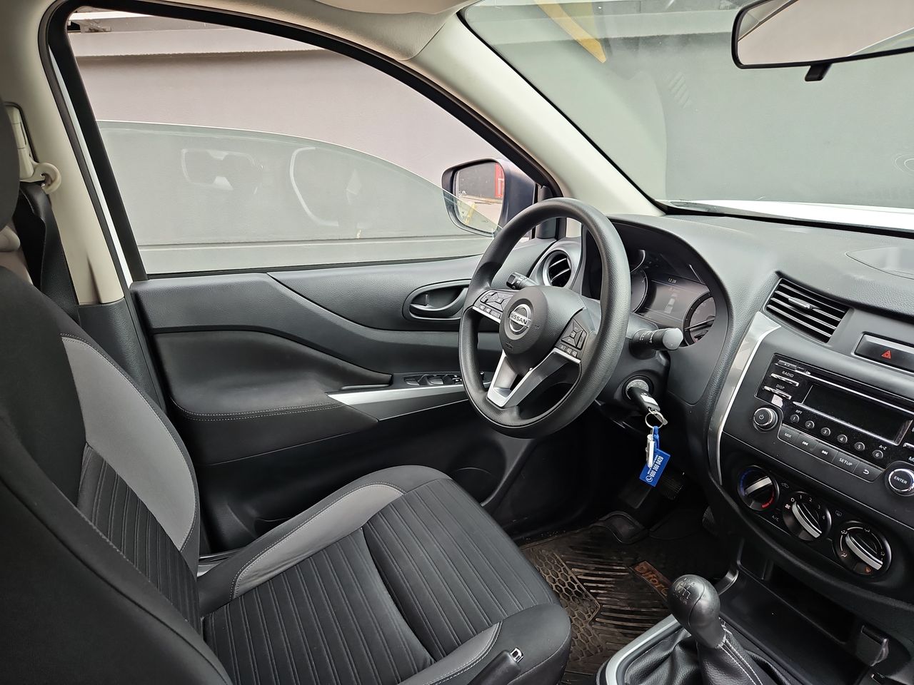 Nissan Navara Navara D Cab 2.3 2022 Usado  Usado en Webautos.cl