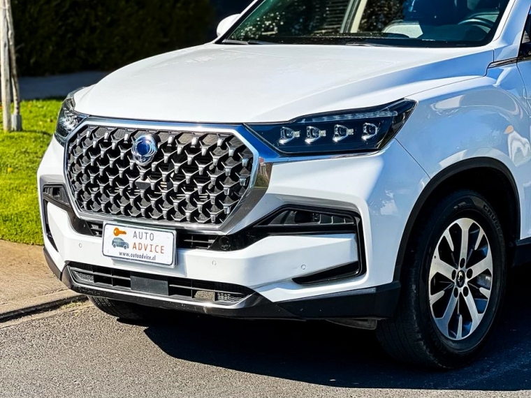 Ssangyong Rexton 2.2d Auto Glx 4wd.    2021 Usado en Autoadvice Autos Usados