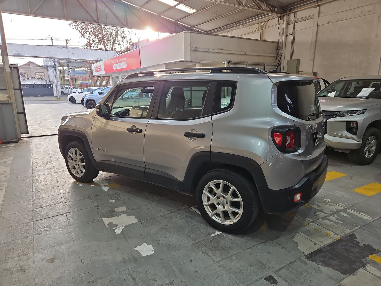 Jeep Renegade Renegade Sport 1.8 2023 Usado en Usados de Primera - Sergio Escobar