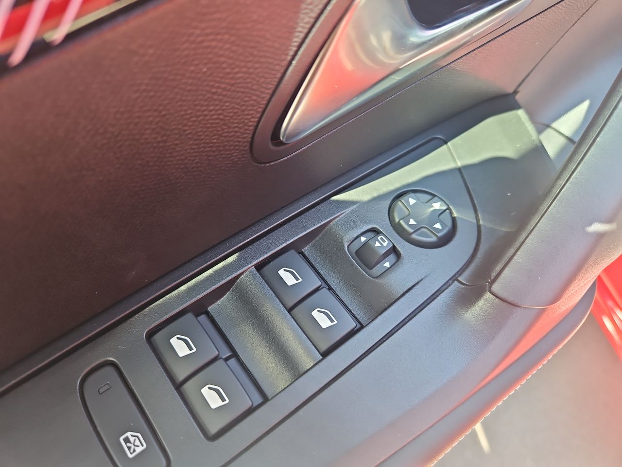 Peugeot 2008 2008 4x2 1.2 Aut 2025 Usado en Usados de Primera - Sergio Escobar