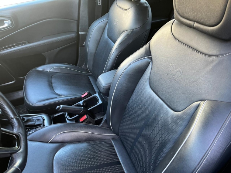 Ram 1000  Big Horn Dcab 1.8 Aut 2023 Usado en Autoadvice Autos Usados