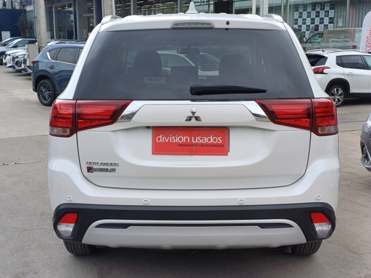 Mitsubishi Outlander Outlander 4x2 At 2.0 Ac 2021 Usado en Rosselot Usados