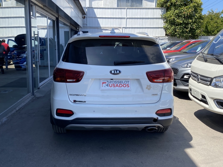 Kia Sorento New Sorento C Ex 2.2l Dsl 8at 2wd 4x2 - 1967 2021 Usado en Rosselot Usados