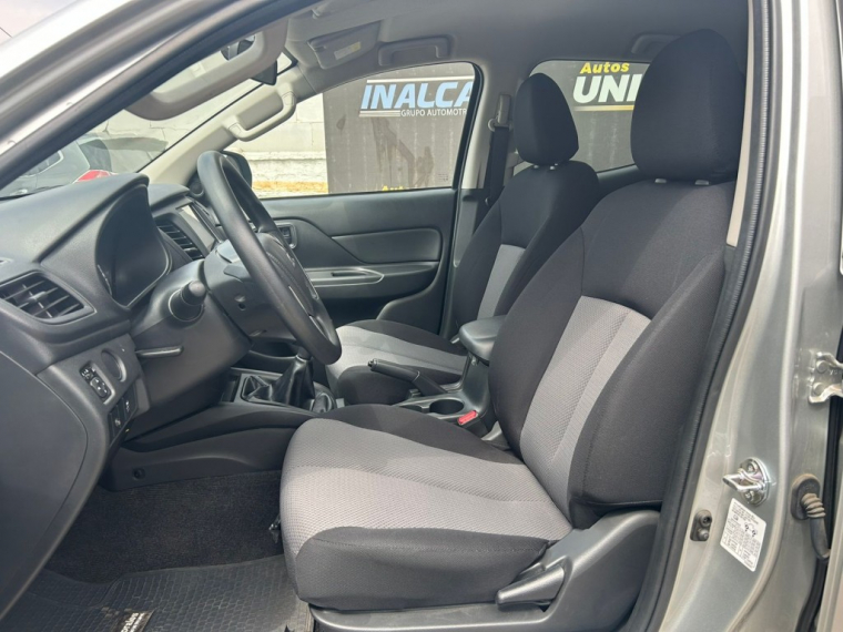 Mitsubishi L200 Katana Cr 2.4 4x2 2023 Usado  Usado en Webautos.cl