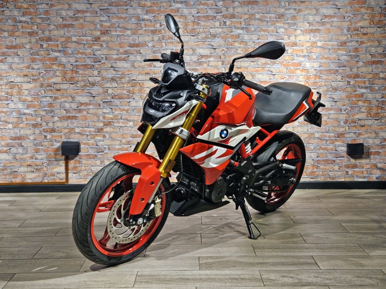 Bmw G 310 r . 2024 Usado en BMW Premium Selection