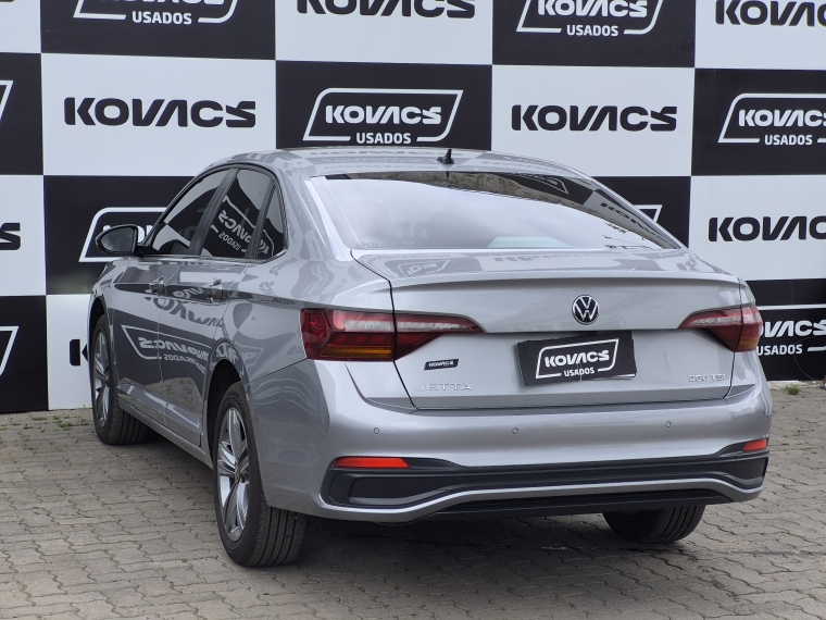 Volkswagen Jetta 1.4 Comfortline Sky At 2024 Usado  Usado en Kovacs Usados