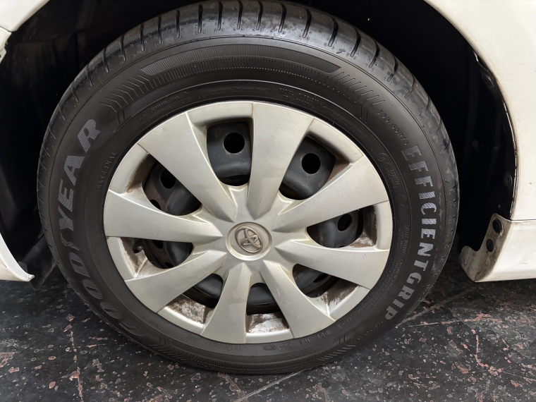 Toyota Corolla Gli 1.6l 6mt Ac 2013  Usado en Grass & Arueste