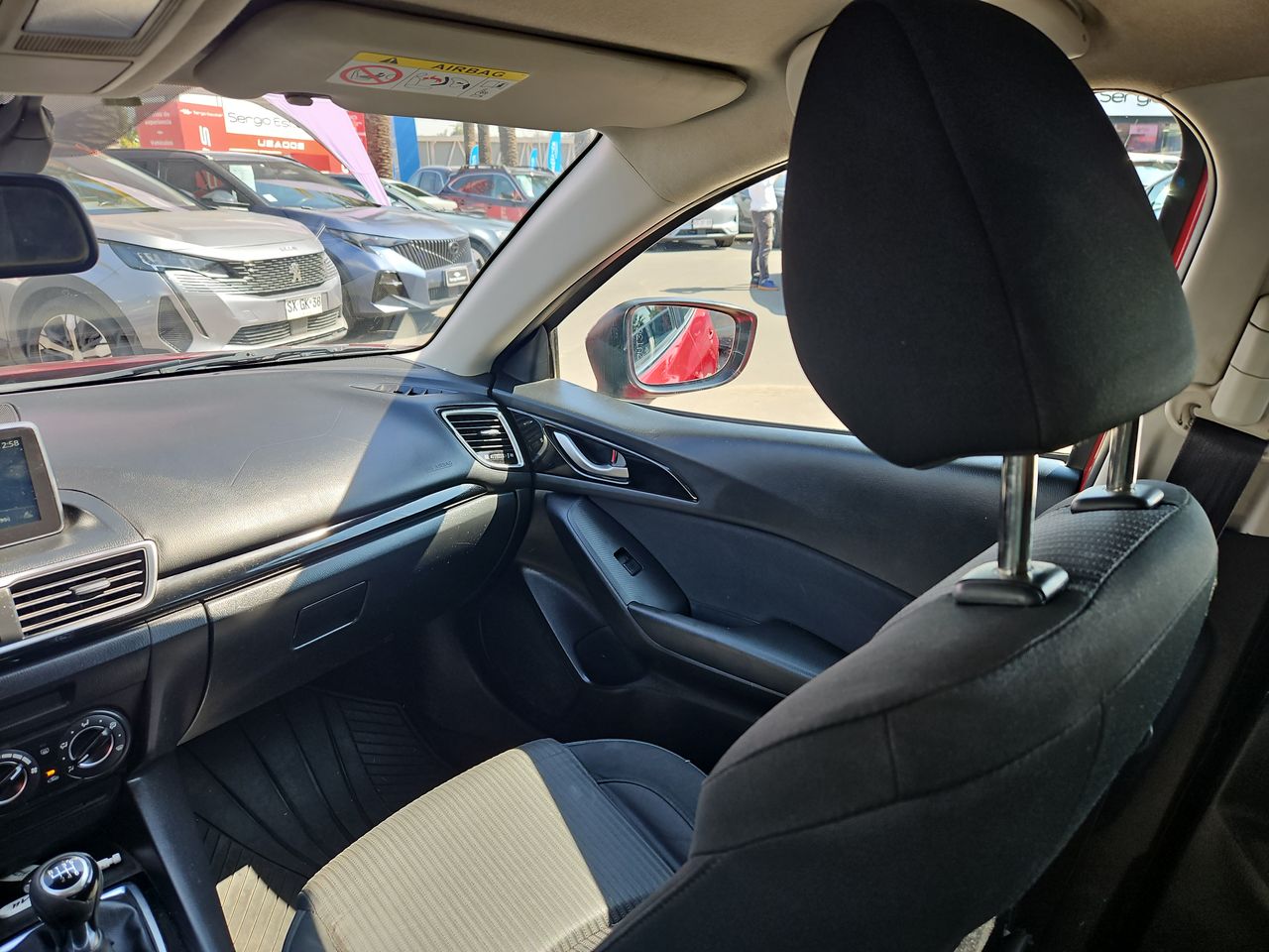 Mazda 3 3 Sport Hb 2.0 2016 Usado en Usados de Primera - Sergio Escobar