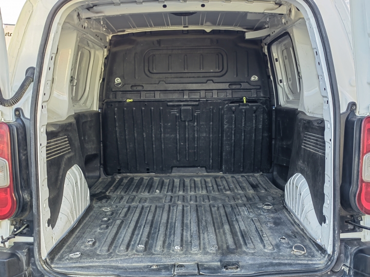 Peugeot Partner Partner Hdi 92 L1 1.6 2022 Usado  Usado en Webautos.cl