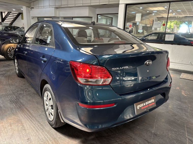 Kia Soluto Lx 1.4l Ac 5mt  2021  Usado en Grass & Arueste