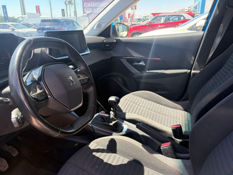 Peugeot 2008 Active 1.2 Puretech  2021 Usado  Usado en Webautos.cl