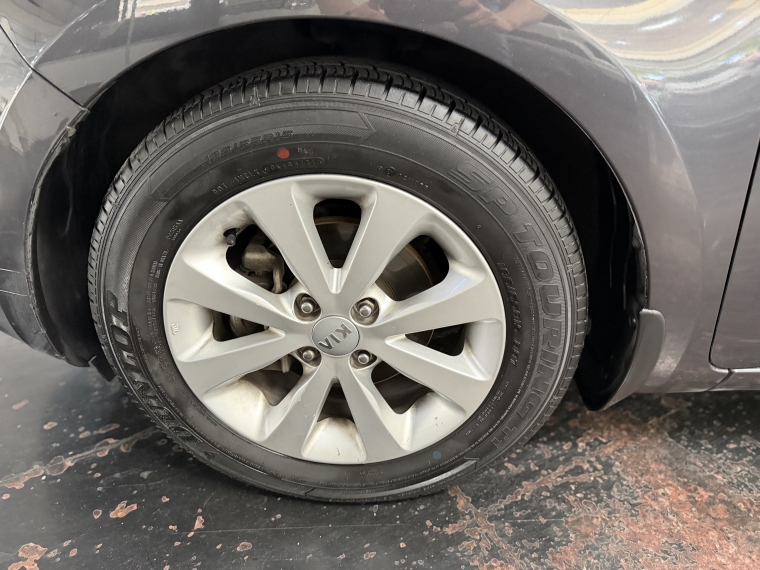 Kia Rio 3 Ex 1.4l Ac Abs 6mt  2014  Usado en Grass & Arueste