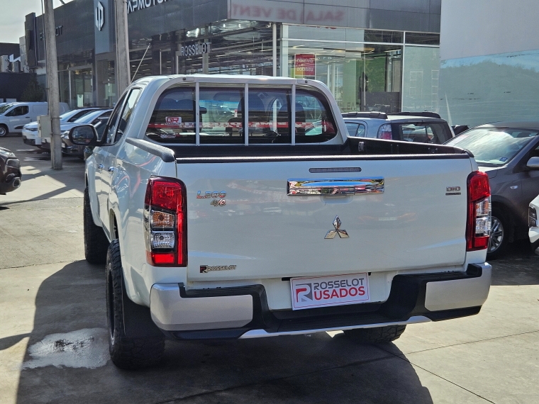 Mitsubishi L200 L200 Katana Crt 4x4 2.4 2022 Usado en Rosselot Usados