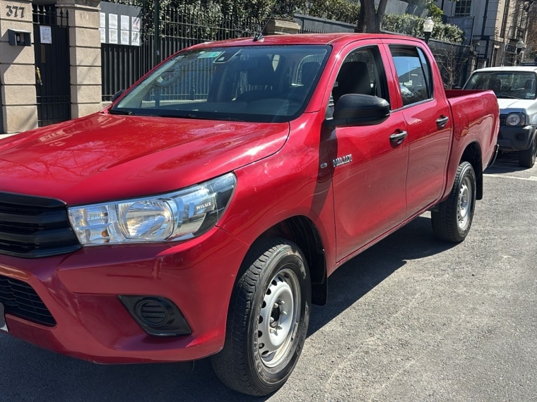 Toyota Hilux Dcab Dx 4X2 2.4Cc