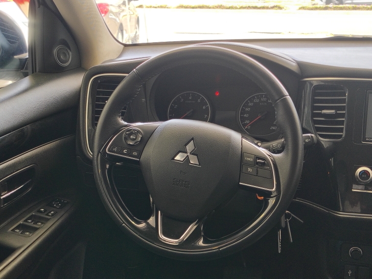 Mitsubishi Outlander Outlander Cvt 2.0 Aut 2022 Usado en Rosselot Usados