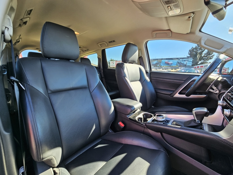 Mitsubishi Montero sport Montero Sport 4x4 3.0 Aut 2024 Usado en Rosselot Usados