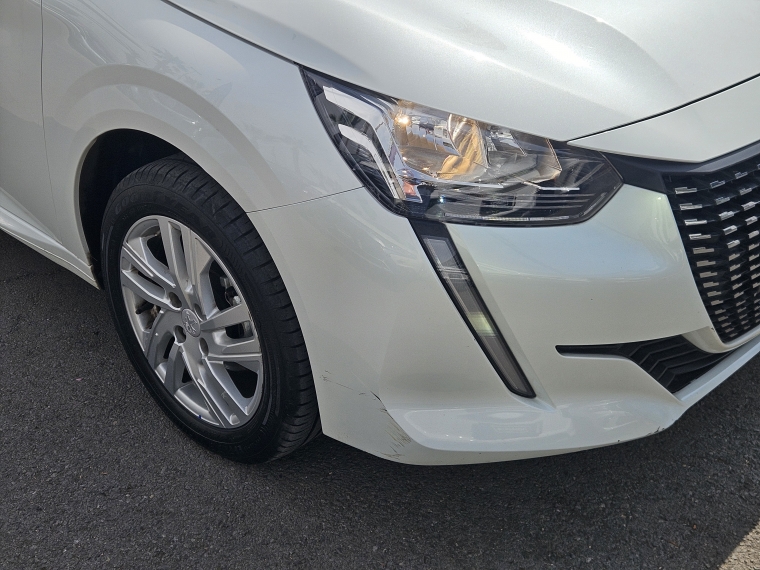 Peugeot 208 Style Puretech 75 1.2 2024 Usado  Usado en Kovacs Usados