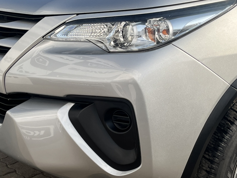 Toyota Fortuner Sr5 Lfc0 At 2018 Usado  Usado en Kovacs Usados