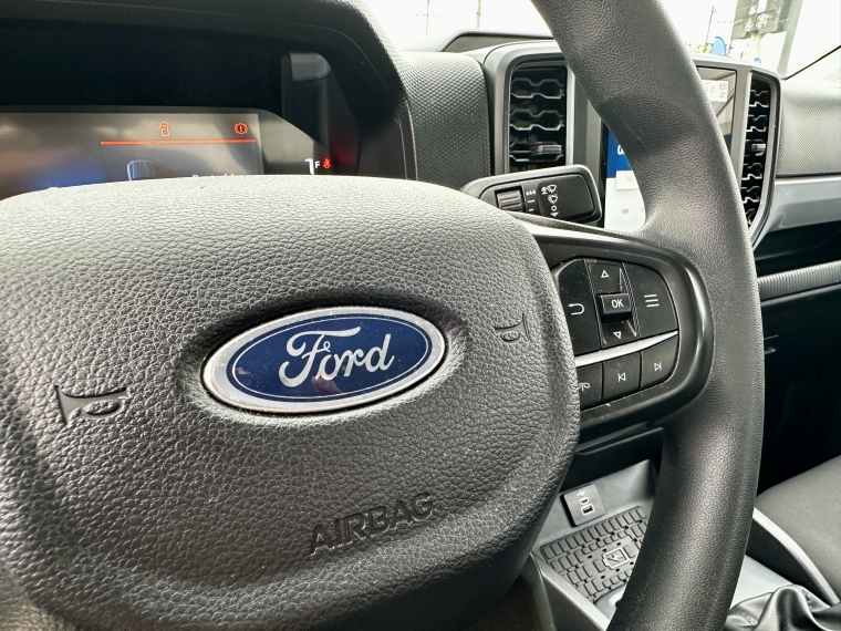 Ford Ranger — foto 12 de 19