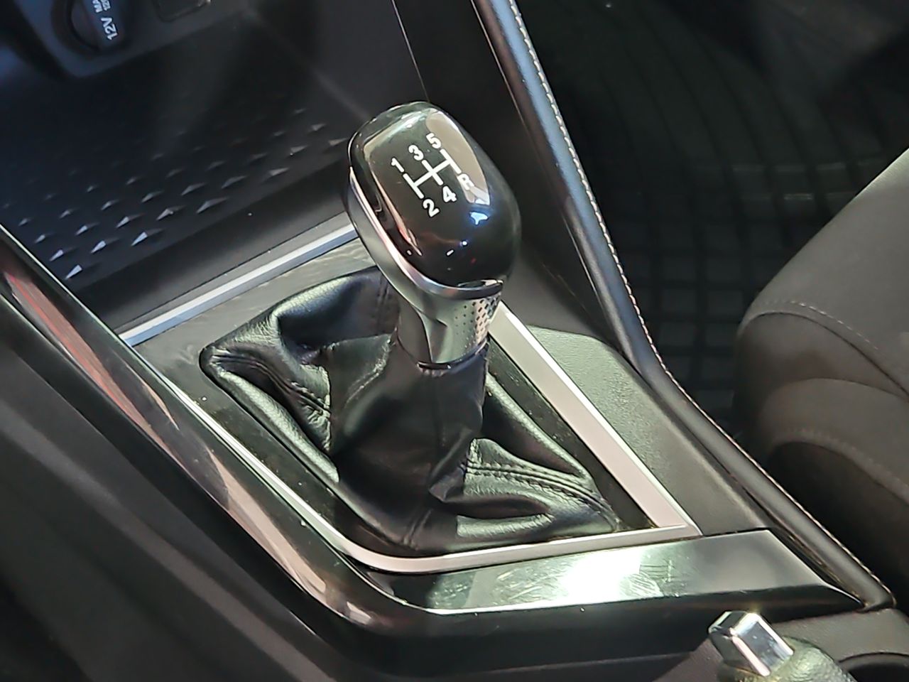 Changan Cs15 Cs15 Hb 4x2 1.5 2023 Usado en Usados de Primera - Sergio Escobar