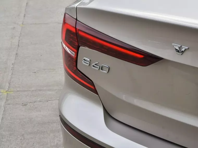 Volvo S60 B4 2023 Usado  Usado en BMW Premium Selection