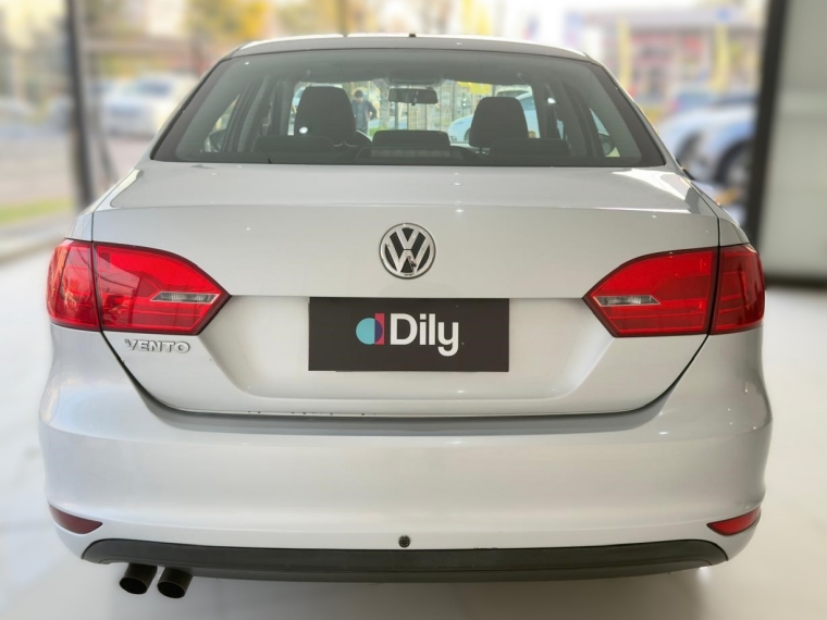 Volkswagen Vento 2.0 Trendline 2013 Usado  Usado en Webautos.cl