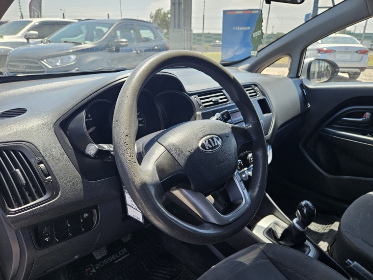 Kia Rio 4 Ex Mt 1.4 2015 Usado  Usado en Kovacs Usados