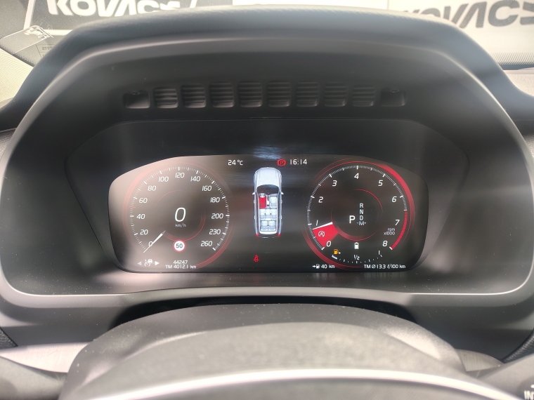 Volvo Xc90 2.0 B6 Momentum At 4x4 Hibrido 2022 Usado  Usado en Kovacs Usados