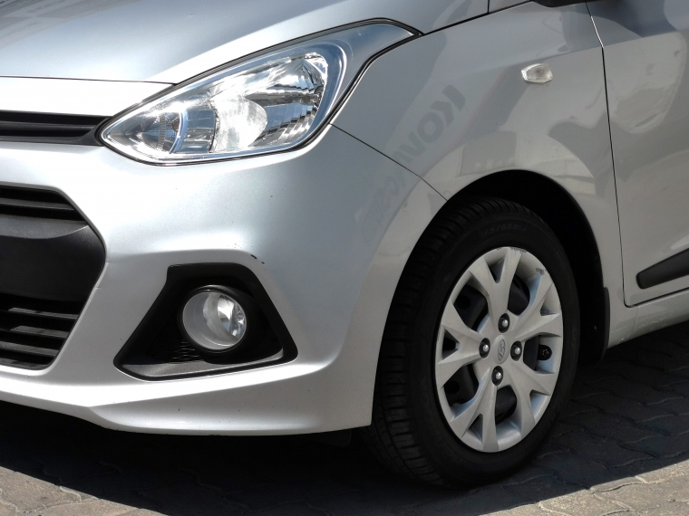 Hyundai Grand i10 Sdn Mt Gls 2ab Ac Abs Pe 2016 Usado  Usado en Kovacs Usados