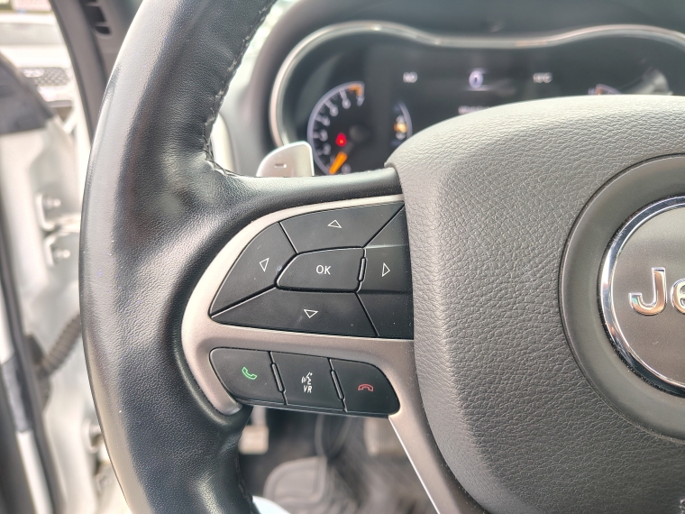 Jeep New grand cherokee Grand Cherokee Ltd 4x4 3.6 Aut 2021 Usado en Rosselot Usados