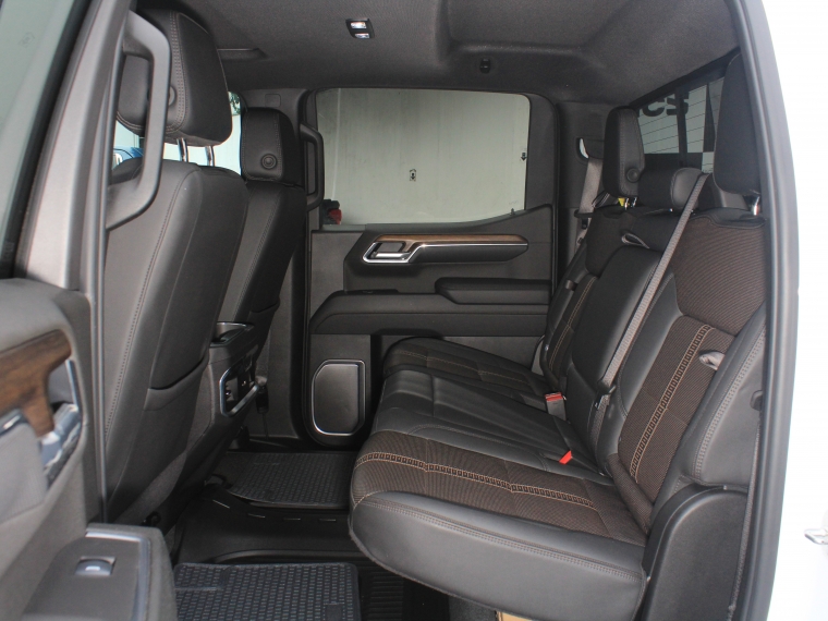 Chevrolet Silverado 3.0 Td High Contry At 4x4 Diesel 2025 Usado  Usado en Kovacs Usados