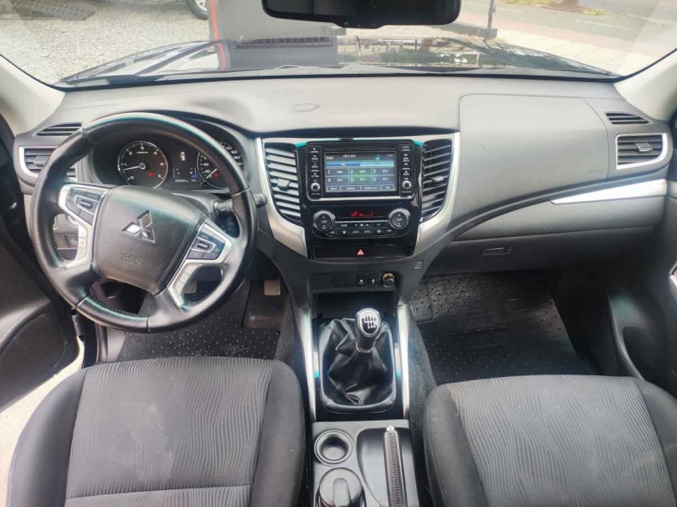 Mitsubishi Montero sport New  2.4 4x2 Mt 2023 Usado  Usado en Webautos.cl