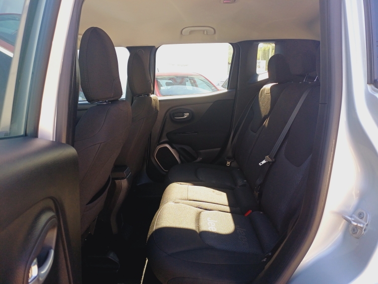 Jeep Renegade Renegade Sport Lx 1.8 2017 Usado en Rosselot Usados