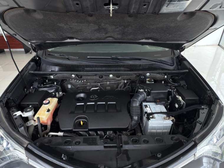 Toyota Rav4 Lujo 2.0 Mt 6 Vel. 2018 Usado en Automotriz Olea Flaño