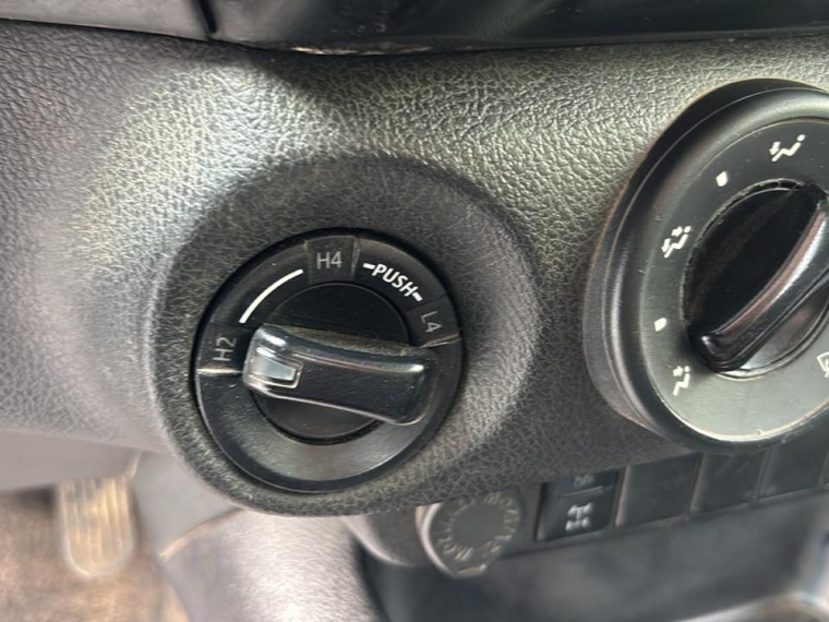 Toyota Hilux Dcab Dx 4X4 2.4Cc — foto 8 de 10