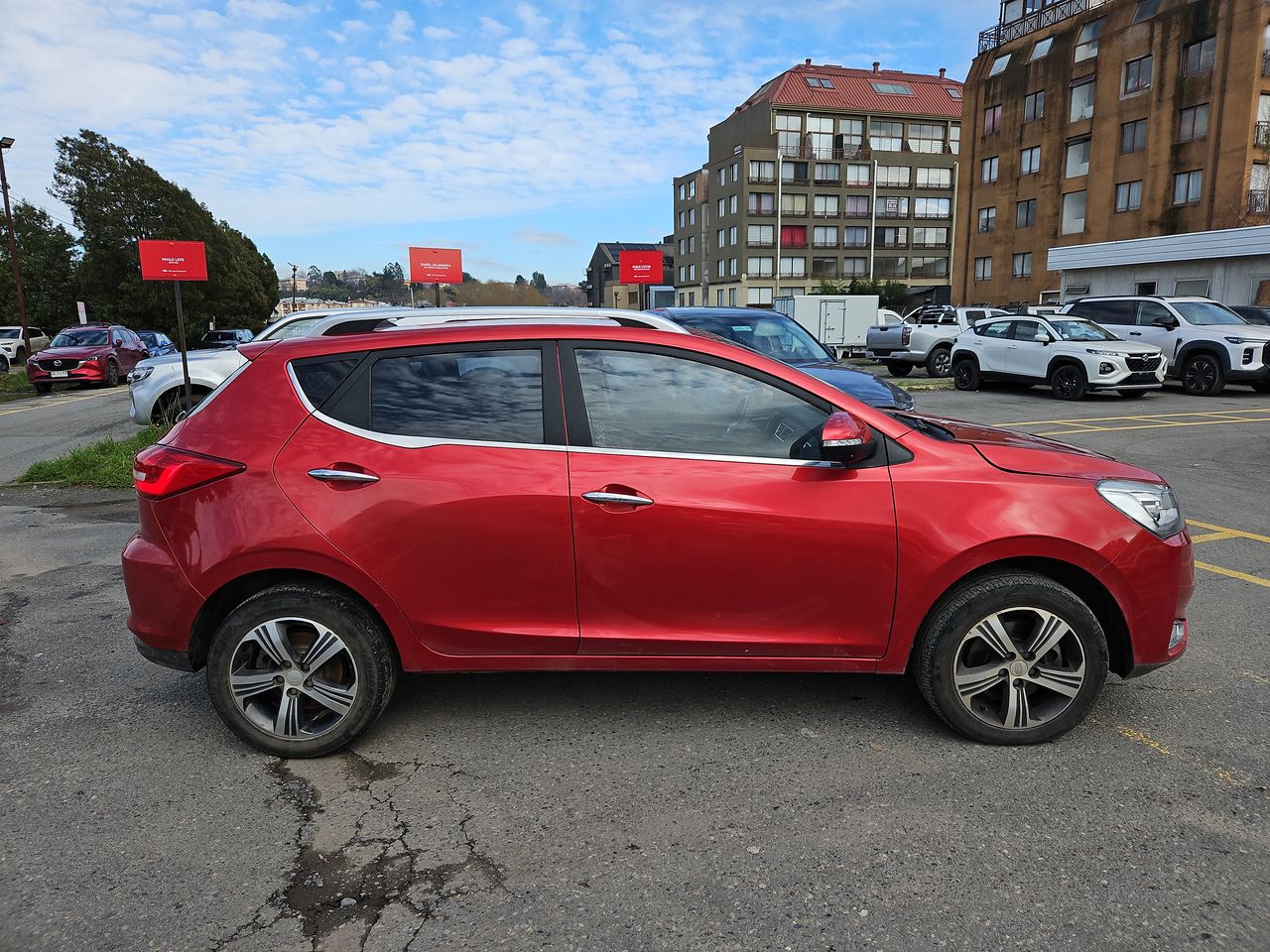 Jac Js2 Js2 Hatchback 1.5 2023 Usado Usado en Webautos.cl Jac Js2 Js2 Hatchback 1.5 2023 Usado Usado en Webautos.cl