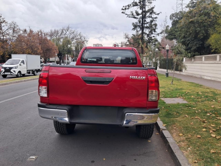TOYOTA HILUX DX 4X4 2.4 - imagen 6